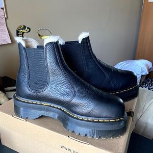 Doc marten platform Chelsea boot size 10